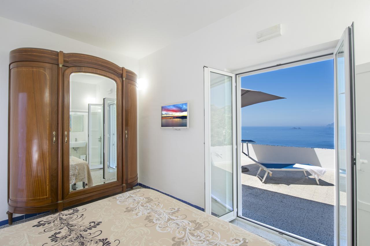 My Shazzy With Amazing Sea View Terrace Leilighet Praiano Eksteriør bilde